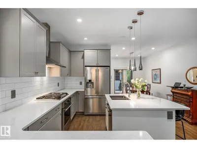 14221 101 AV NW photo 18