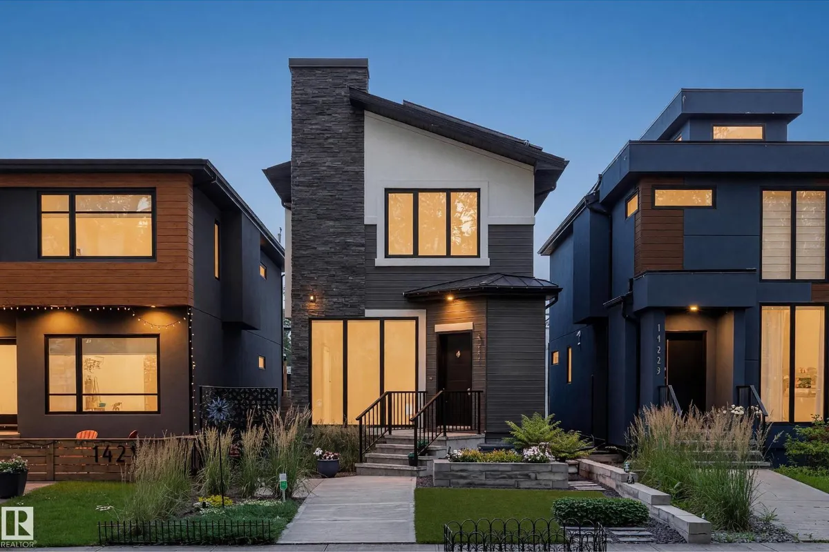 14221 101 AV NW exterior