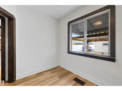 11414 84 ST NW photo 16