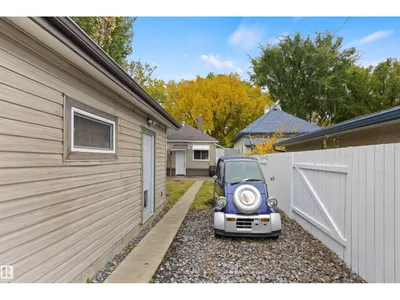 11414 84 ST NW photo 32