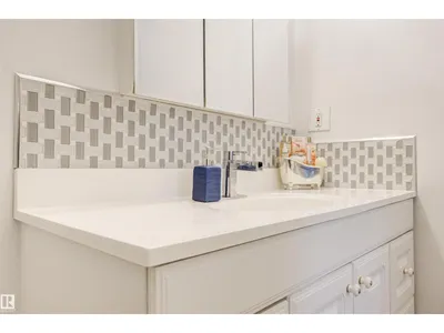 #104 316 Woodbridge WY photo 26