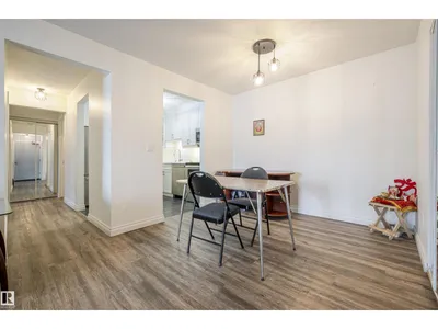 #104 316 Woodbridge WY photo 6