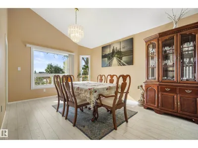 38 DEANE CR photo 10