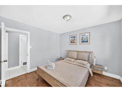 10139 74 ST NW photo 18