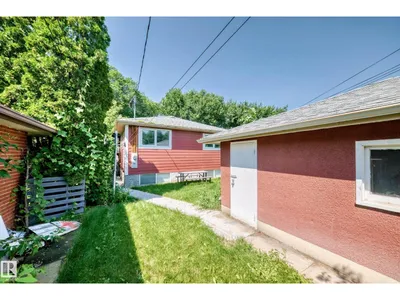 10139 74 ST NW photo 32