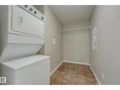 #7226 7327 SOUTH TERWILLEGAR DR NW photo 42