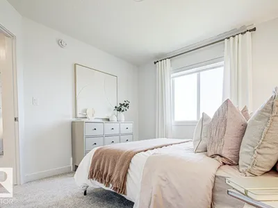 18071 85 ST NW photo 26