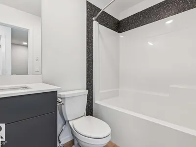 8028 228 ST NW photo 24