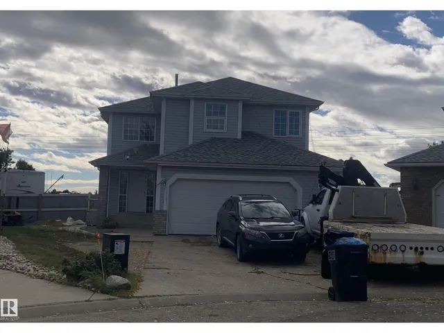 11511 9 AV NW, Edmonton