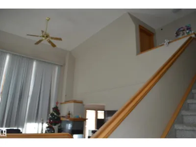 11511 9 AV NW photo 8