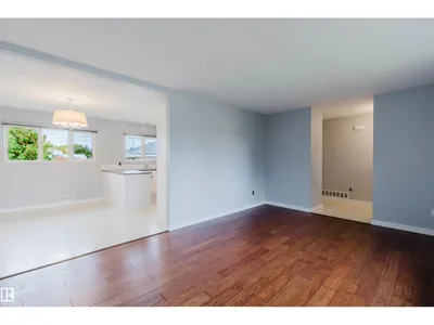 10138 62 ST NW photo 4