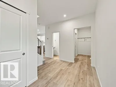 9332 230 ST NW photo 10