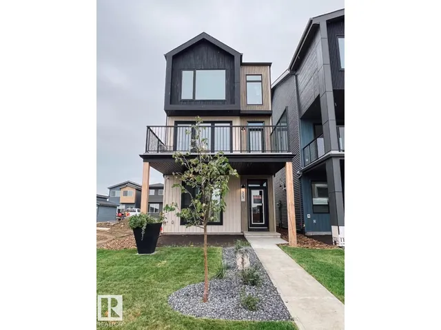 424 31 ST SW, Edmonton