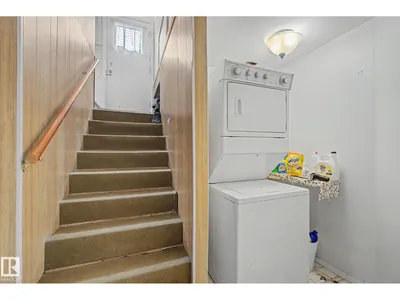 8710 83 AV NW photo 12