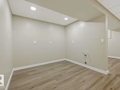 20 GALAXY WY photo 36