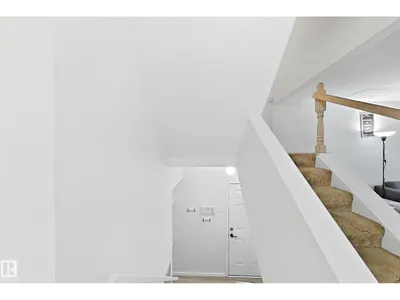 107 MORIN MAZE MZ NW photo 9