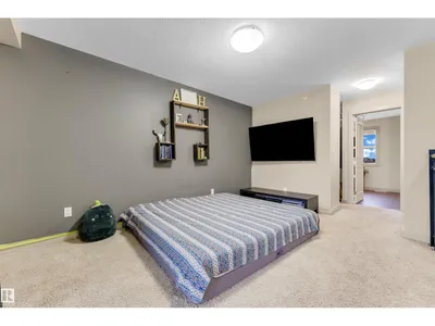 2107 CASSELMAN LI SW photo 18