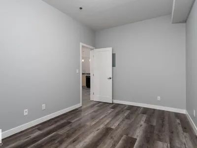 #106 10808 71 AV NW photo 14