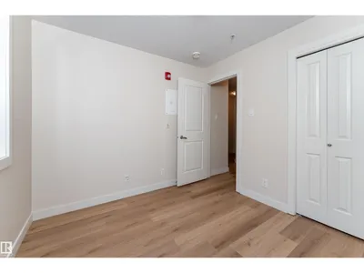 #105C 9517 160 AV NW photo 26