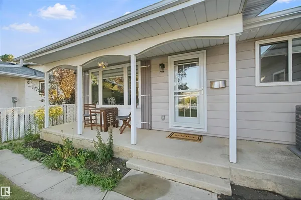 3508 106A ST NW photo 3