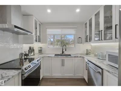 3508 106A ST NW photo 15