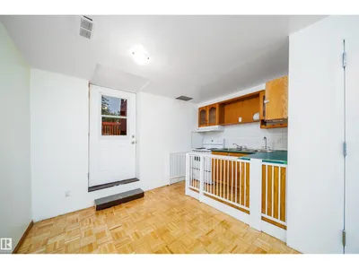 9540 178 AV NW photo 44
