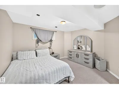 4720 202 ST NW photo 38