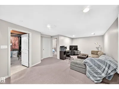 4720 202 ST NW photo 35