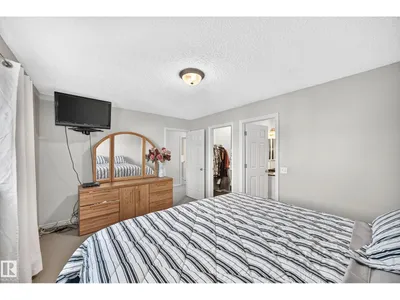 4720 202 ST NW photo 25