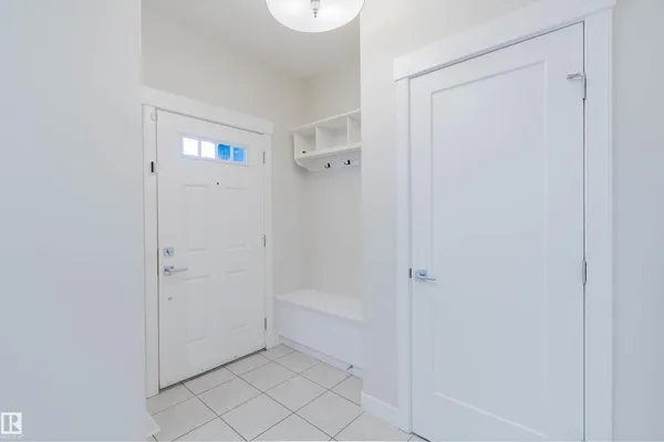 8104 224 ST NW photo 3