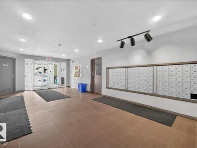 #338 301 CLARVIEW STATION DR NW photo 9