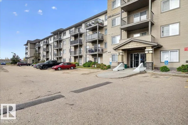 #338 301 CLARVIEW STATION DR NW photo 3
