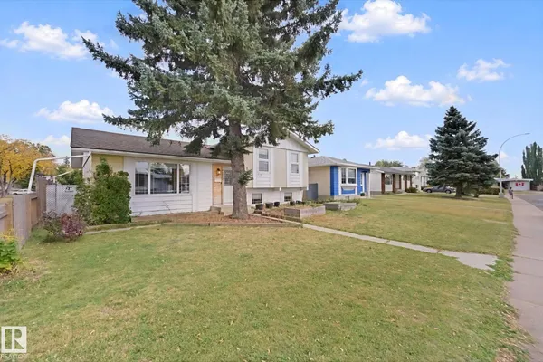 14223 83 ST NW photo 2