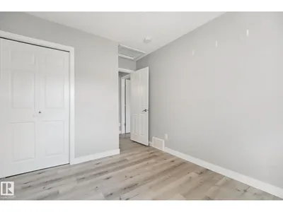 14223 83 ST NW photo 26