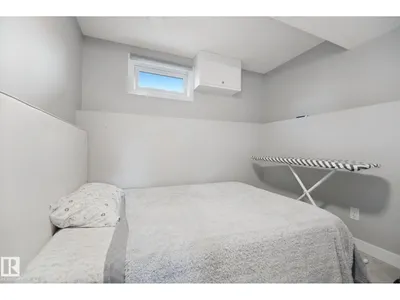 14223 83 ST NW photo 27