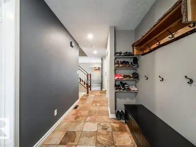 3815 36 AV NW photo 36