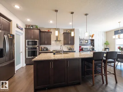121 SUNWOOD BAY photo 10