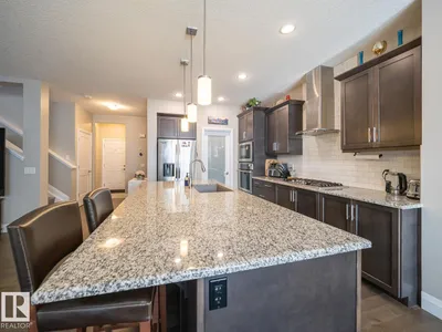 121 SUNWOOD BAY photo 11