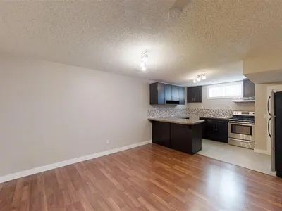 3431 42 ST NW photo 21