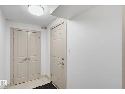 7716 112 ST NW photo 47