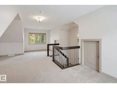 7716 112 ST NW photo 42