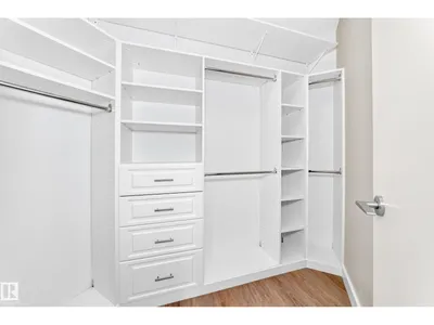 #703 10152 104 ST NW photo 32
