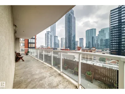 #703 10152 104 ST NW photo 39