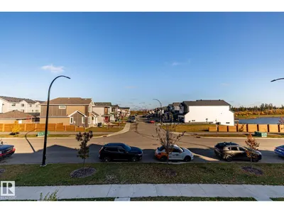 1273 MCLEOD AV photo 39