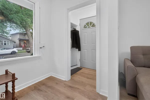 11431 88 ST NW photo 3