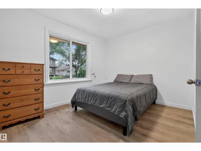 11431 88 ST NW photo 9