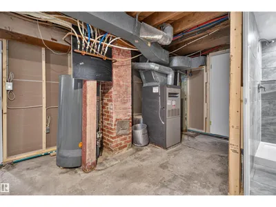 11431 88 ST NW photo 32