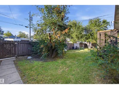 8945 78 AV NW photo 19