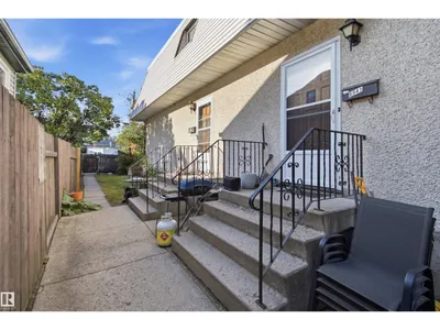 8945 78 AV NW photo 23
