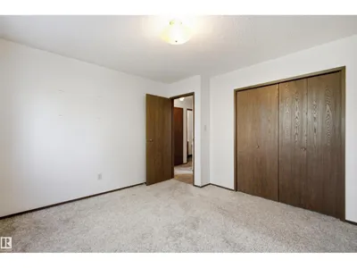 8945 78 AV NW photo 36